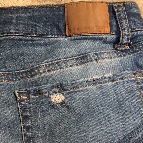 Aeropostale high waisted midi blue Jean shorts size 8 - Picture 4 of 5